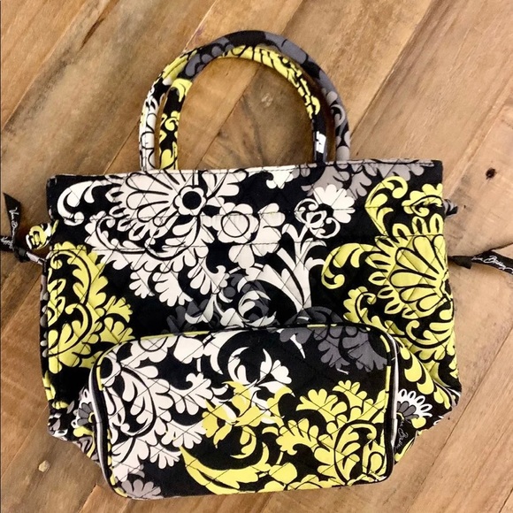 Vera Bradley Handbags - Vera Bradley purse